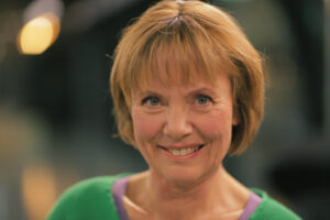 Lola Jensen - foredragsholder - foredrag - e-ntertainment.dk