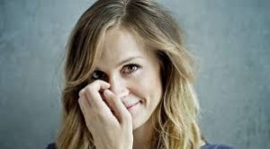 Signe Molde - TV-vært - moderator - konferencier - ordstyrer - e-ntertainment.dk